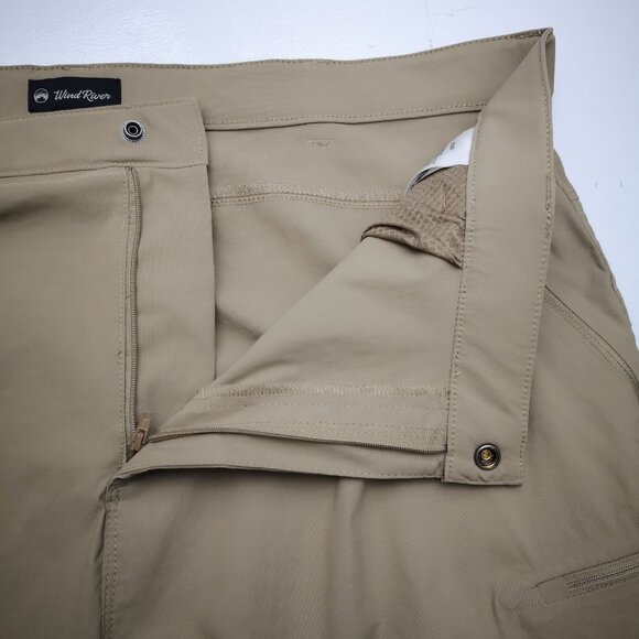 Wind River Men's Size 42/30 Tan Zipper & Button Closure Convertible Pants - Picture 11 of 16